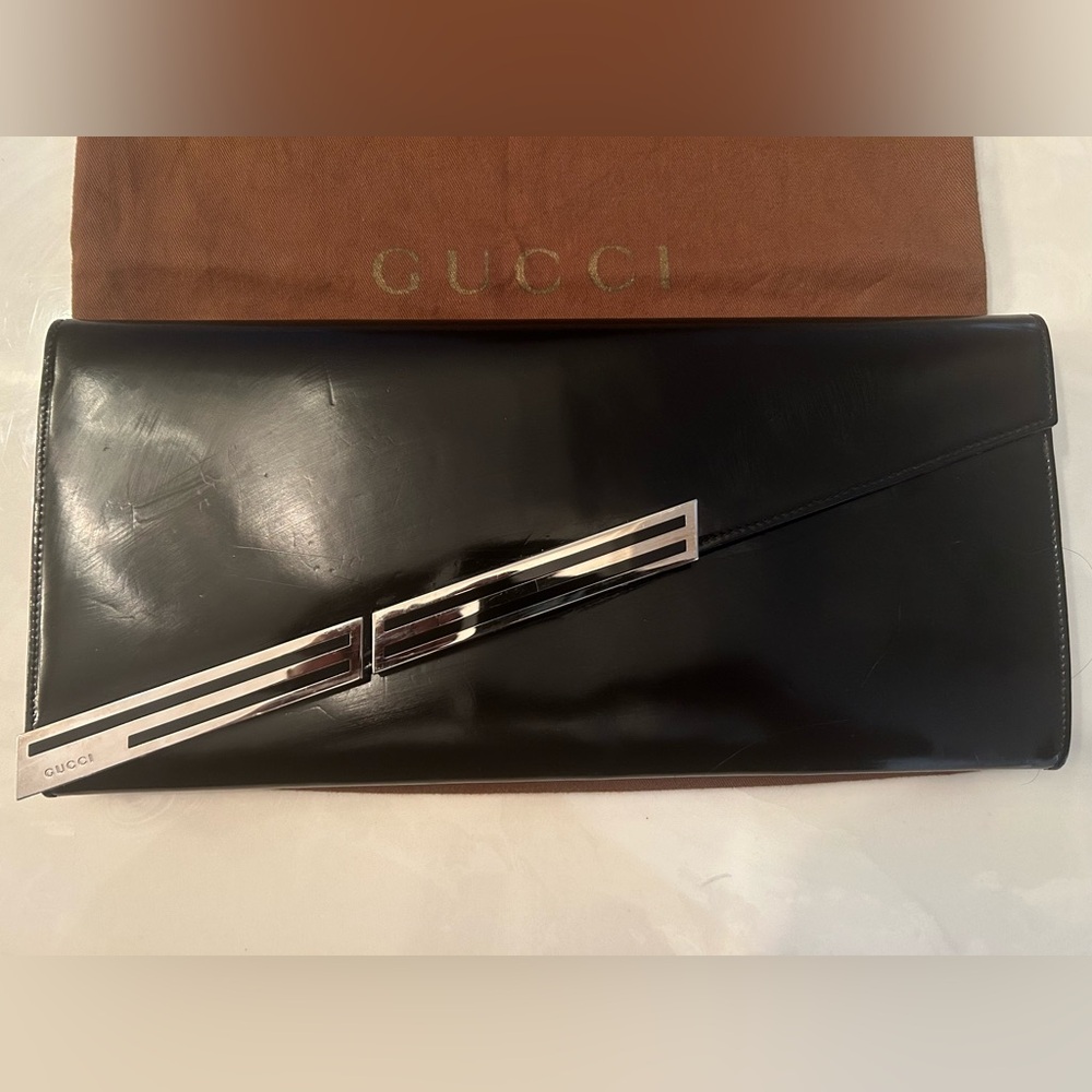 Gucci Black Patent Leather Clutch - Picture 3 of 8